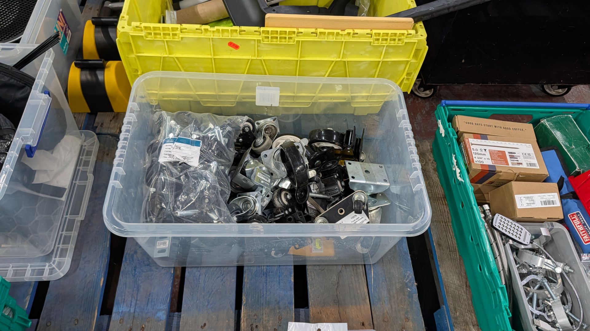 The contents of a Pallet of miscellaneous Items. Including Brackets and Casters, Bulbs, Coloured Con - Image 16 of 19