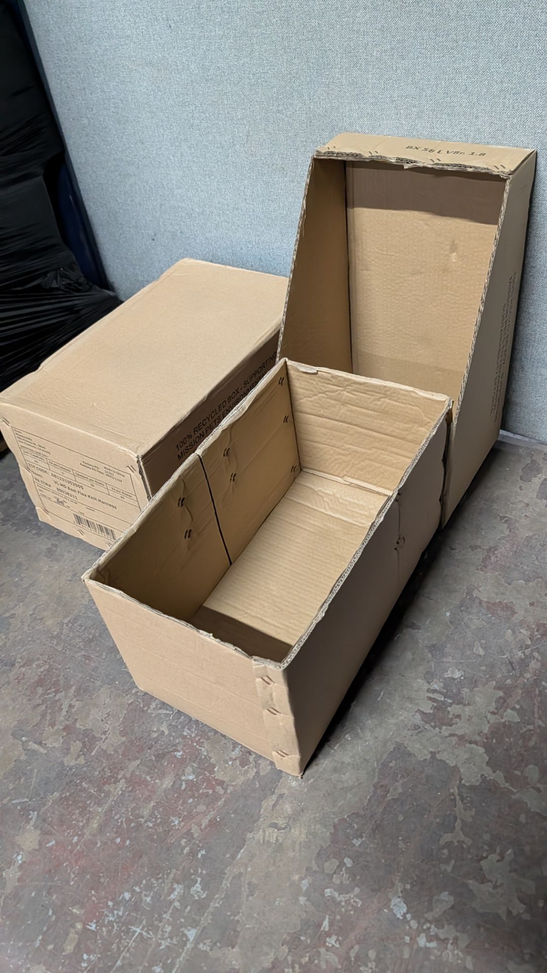 5 Pallets of pre- made Heavy Duty Cardboard Boxes. Each Comprising a box and lid. Approx. 250 Boxes - Image 9 of 15
