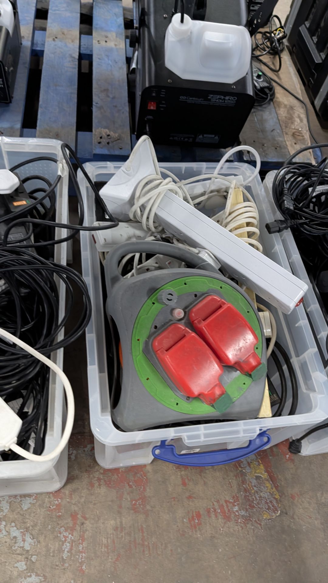 The contents of 3 Crates of Assorted Electrical Extension Cables, Power Cables and more. - Image 4 of 9