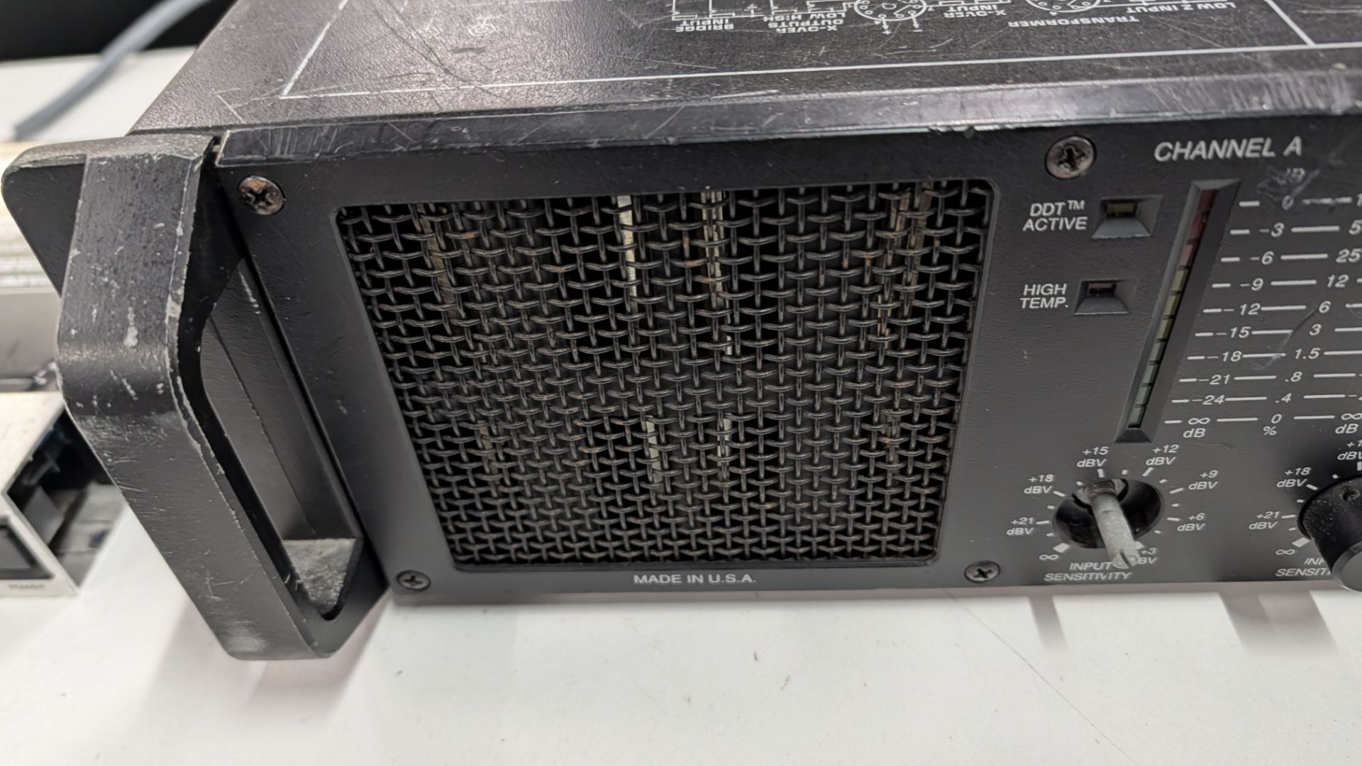 Peavey CS1000 1200W Rack Mountable Stereo Power Amplifier. - Image 6 of 16