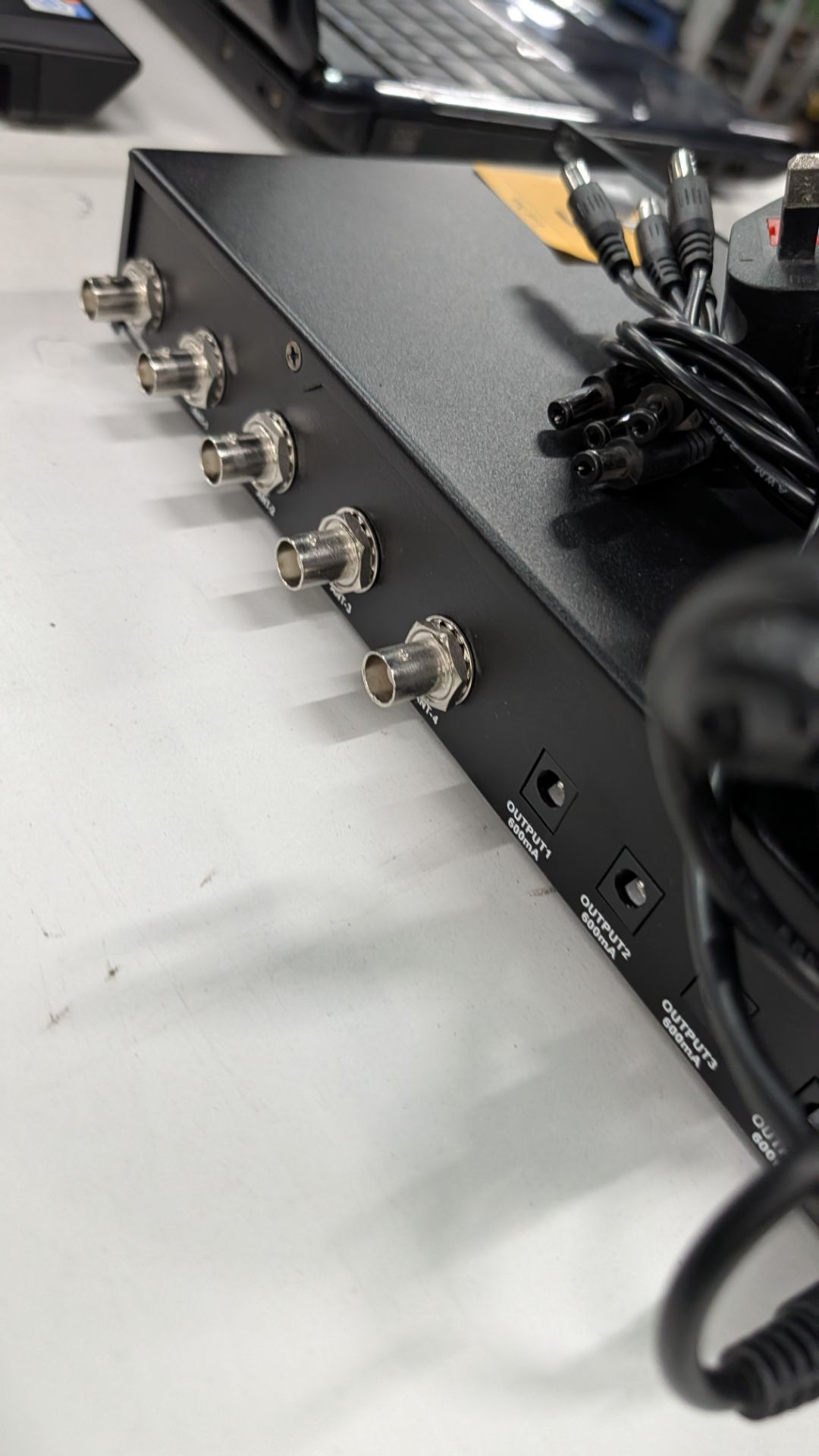 The t. Bone Free Solo Antenna Splitter. Including Power Supply and Cables. - Image 12 of 13