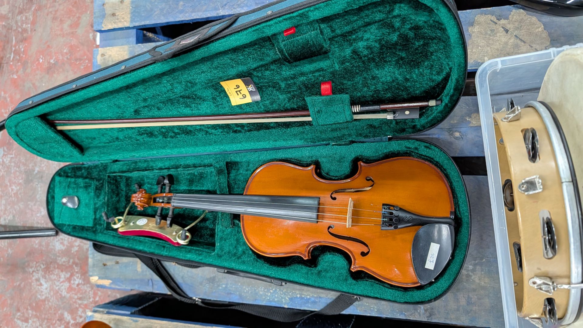 Violin in Case including Bow and Detachable Chin Rest. - Image 2 of 15