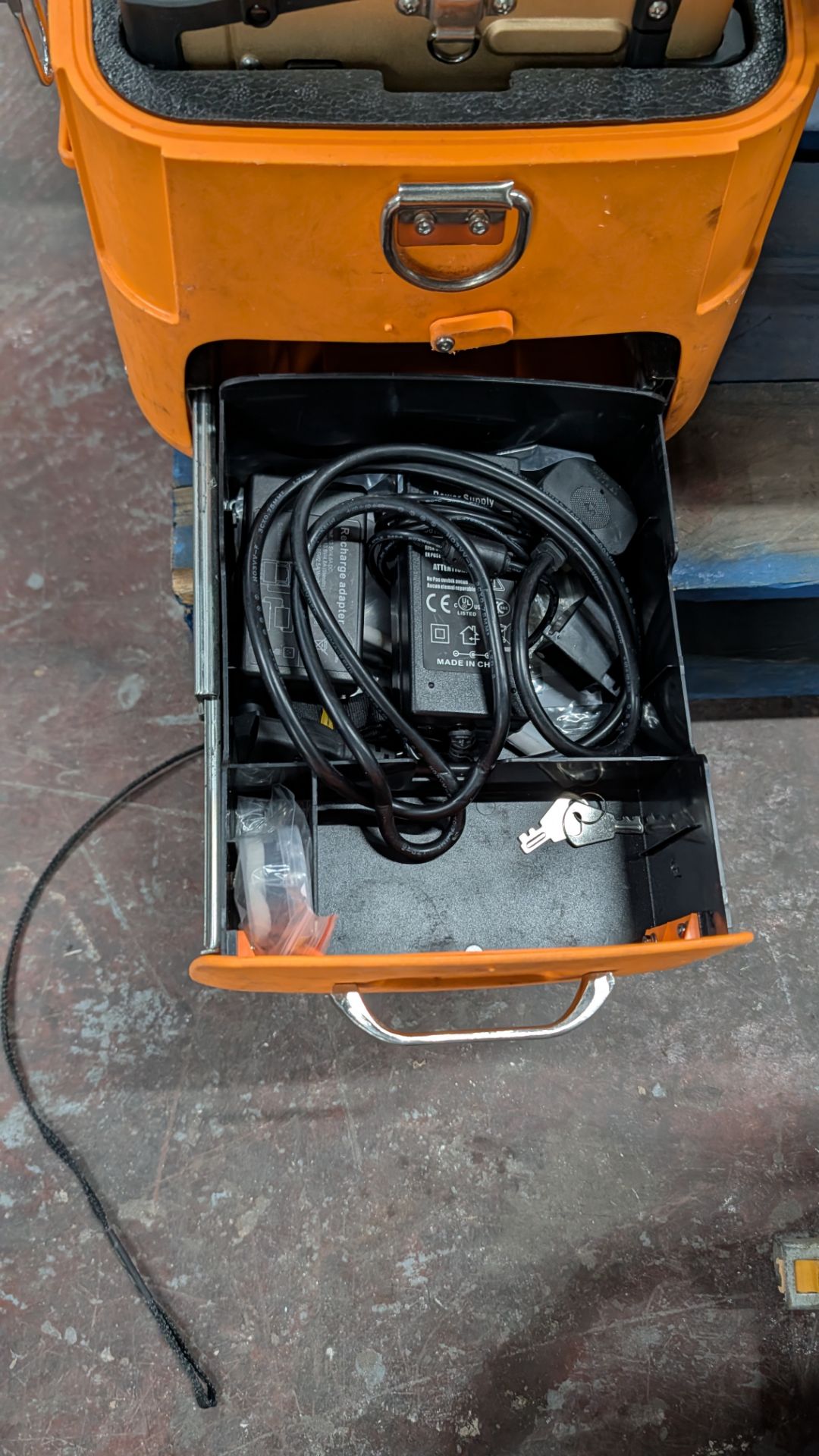 Signal Fire Optical Fiber Fusion Splicer in case. Model AI-8C - Image 17 of 23