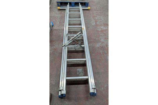 1 off Werner 2.45m Triple Rung Ladder, 5.81m Fully Extended with large ...