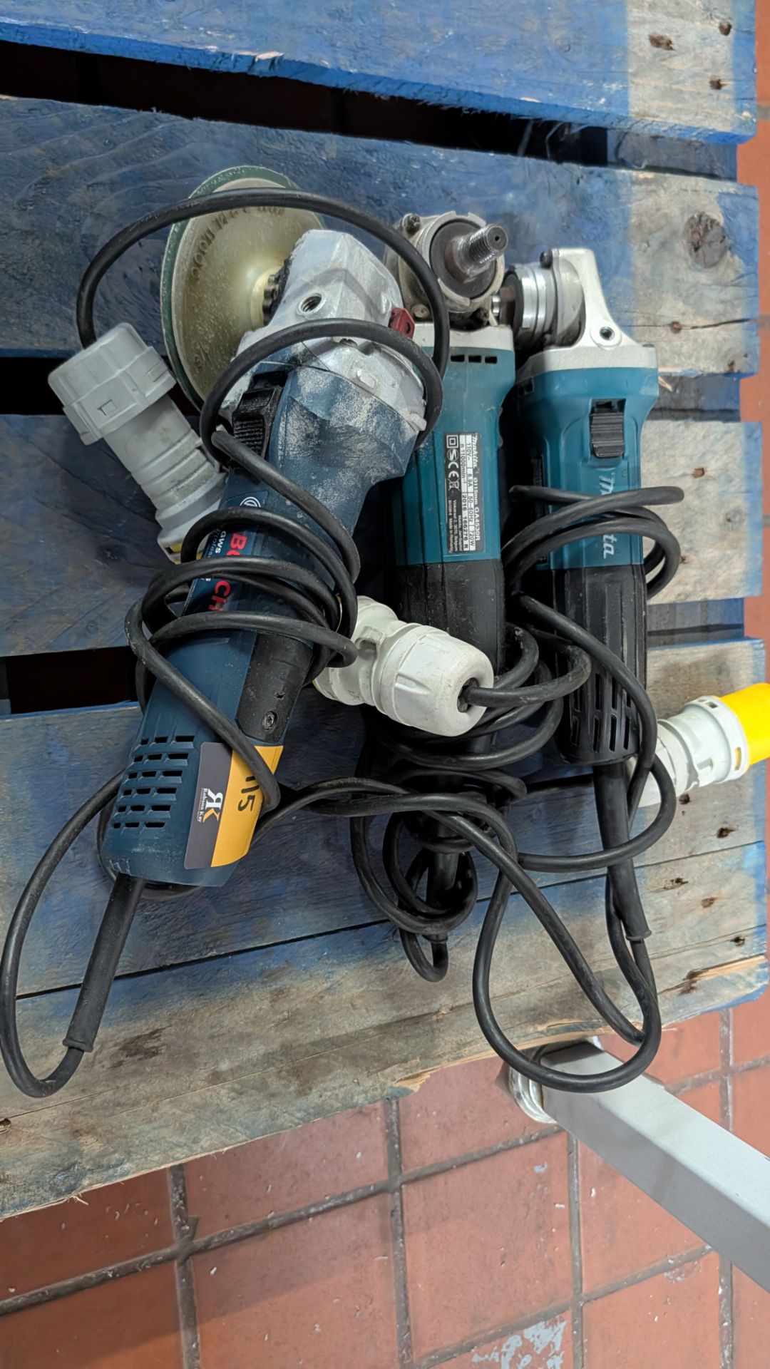 3 off 110v Makita and Bosch Angle Grinders. - Image 3 of 16