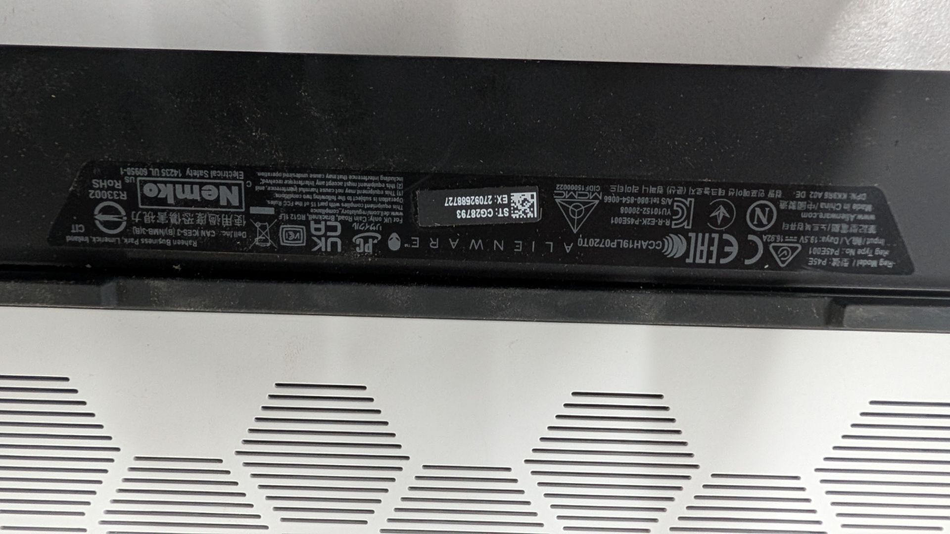 Alienware P45E Laptop plus Monitor with intel i-9 CPU, 32GB Ram, RTX2080, 2 x 500GB SSD's - Image 7 of 21