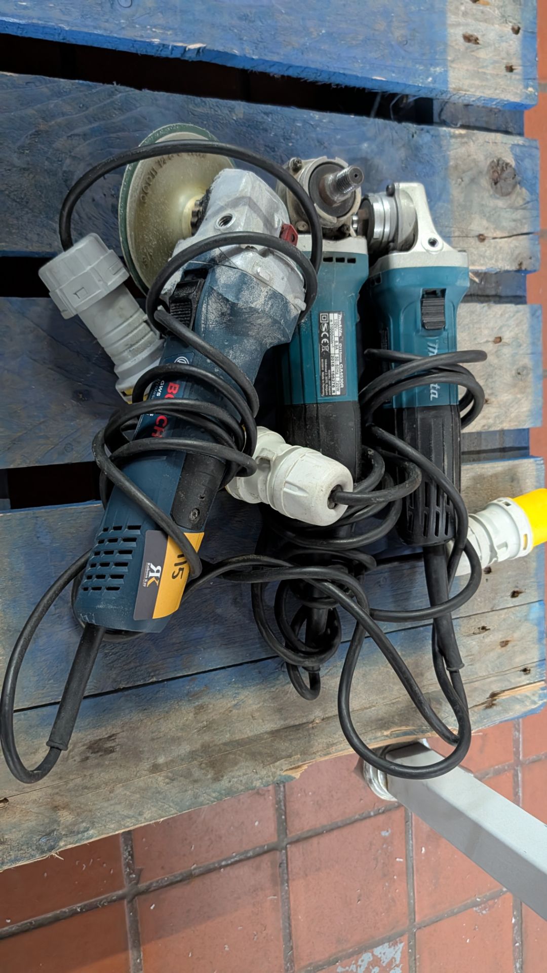 3 off 110v Makita and Bosch Angle Grinders. - Image 2 of 16