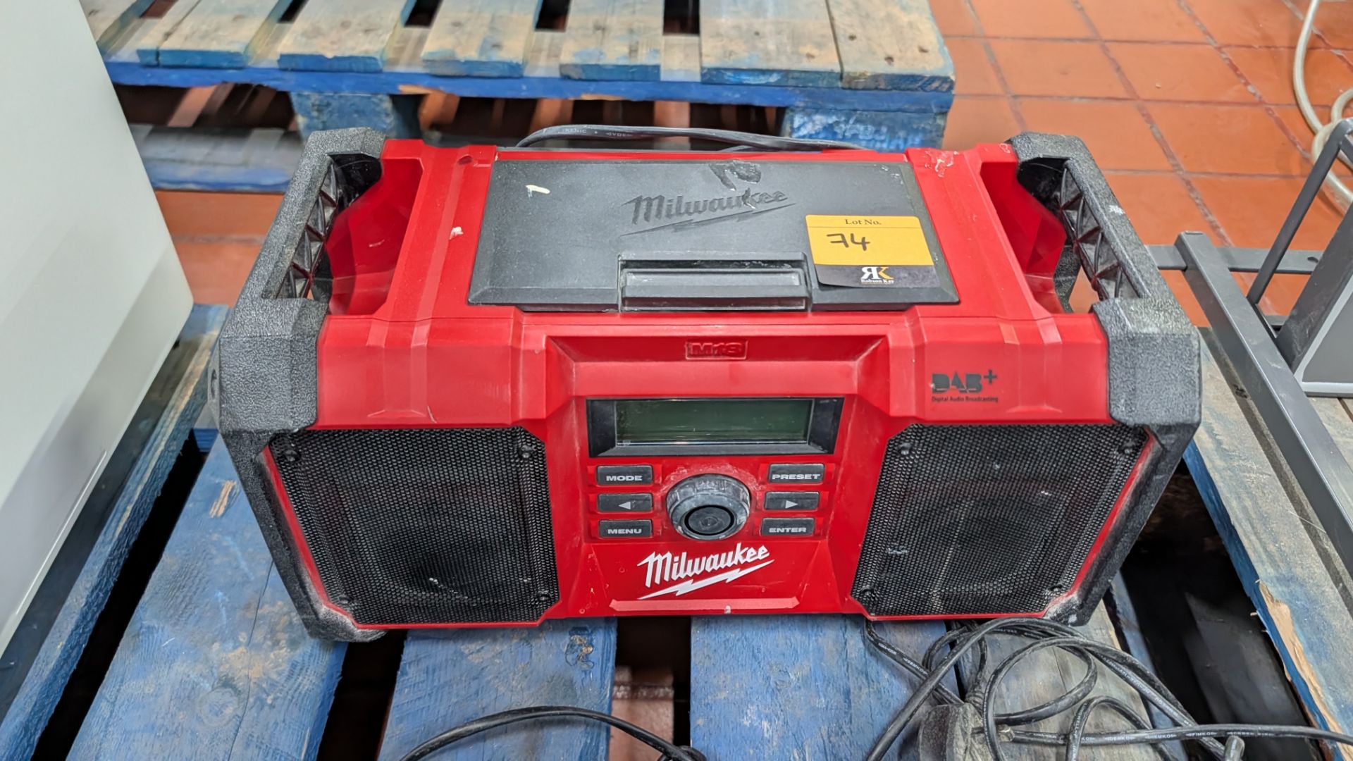 Mixed Lot comprising Makita and Dewalt Battery Chargers plus Milwaukee Stereo. - Image 6 of 15