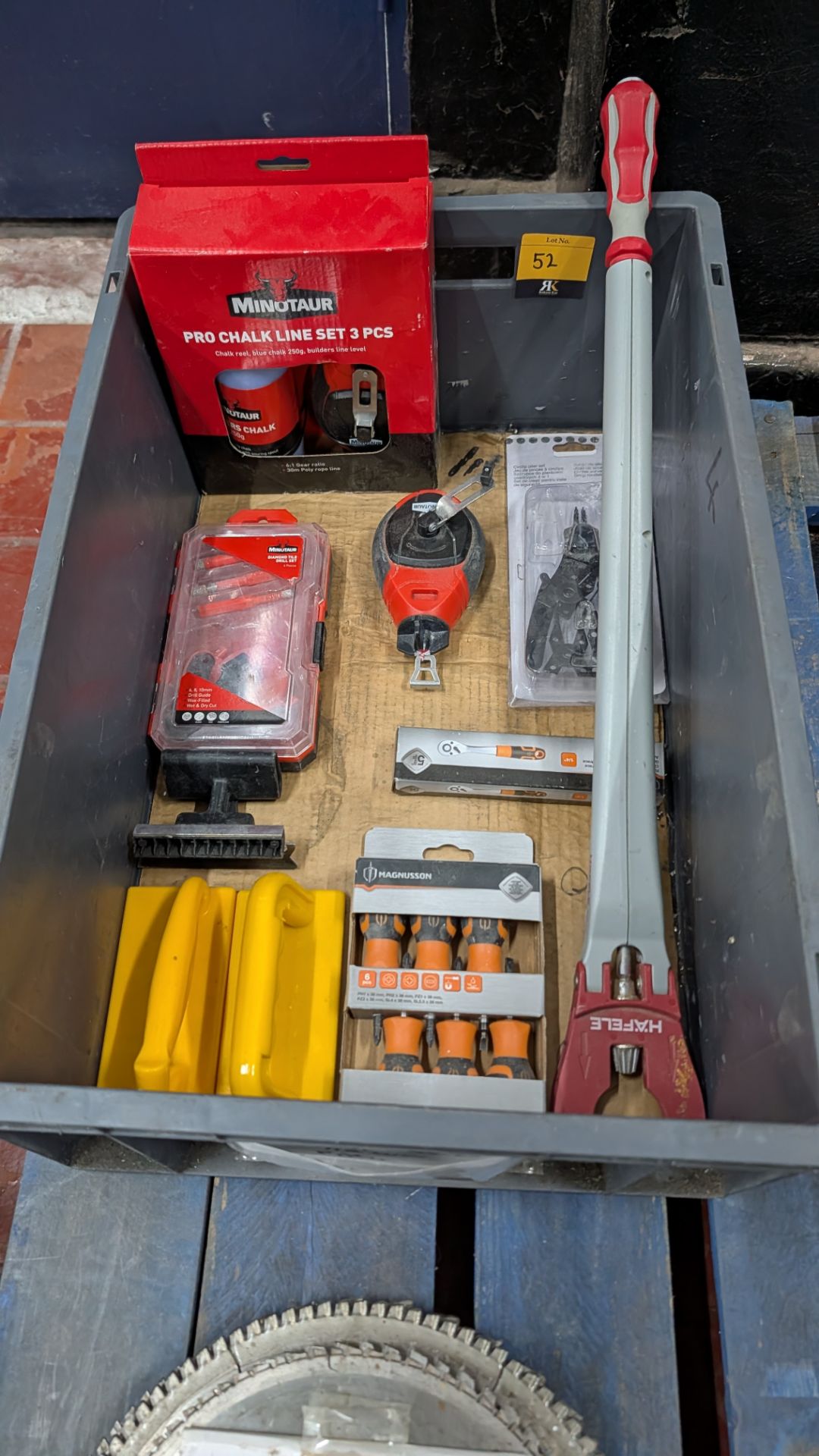 The contents of a Crate of miscellaneous Tools. NB - Crate Excluded. - Image 13 of 14