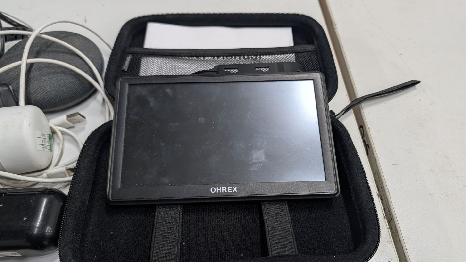 Mixed Networking/ IT Lot. Comprising Switches, Power Packs, Speaker, SATNAV Device and more. NB - Th - Image 14 of 24