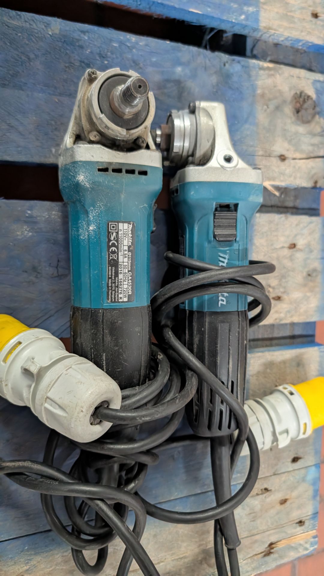 3 off 110v Makita and Bosch Angle Grinders. - Image 10 of 16
