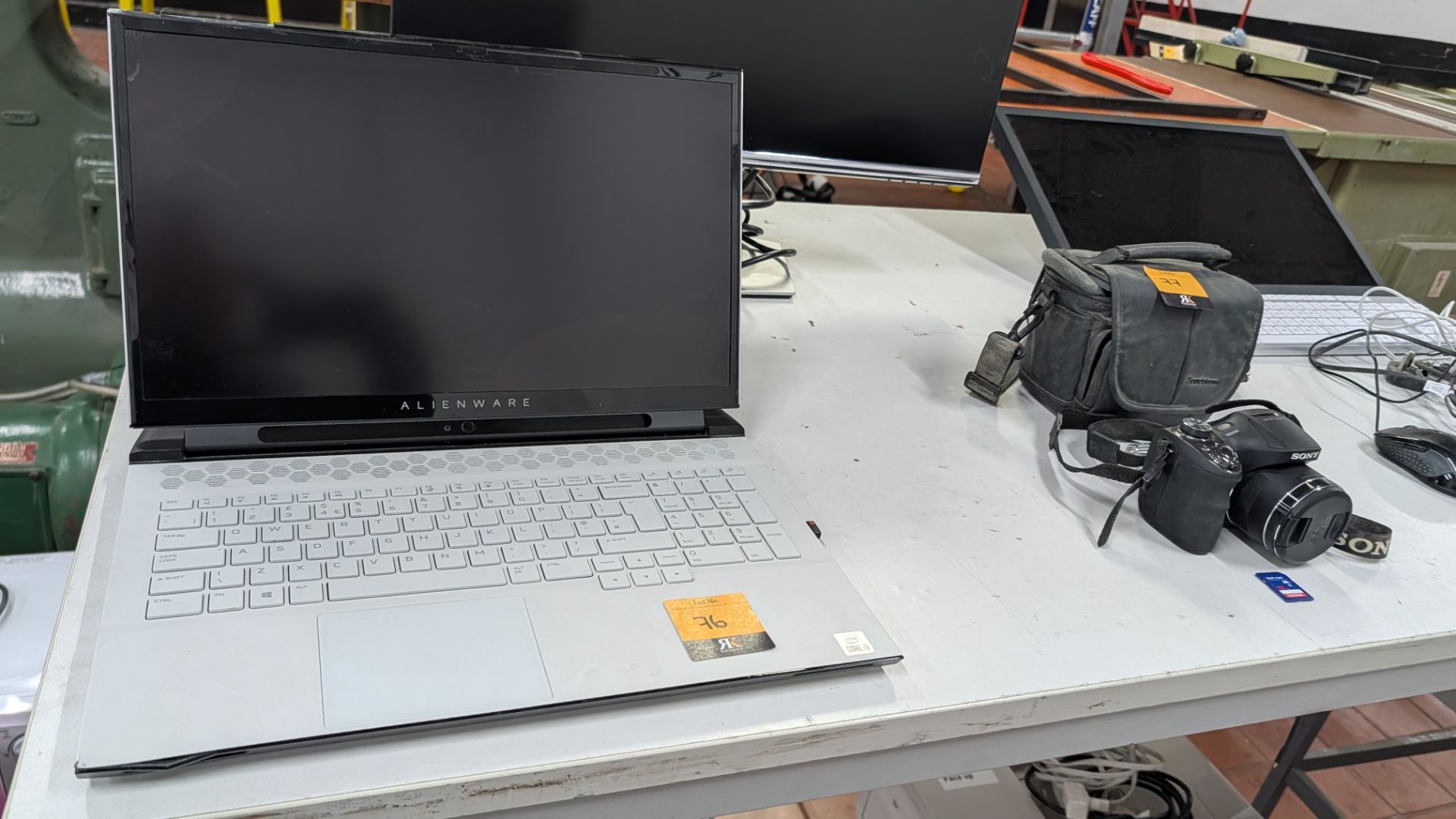 Alienware P45E Laptop plus Monitor with intel i-9 CPU, 32GB Ram, RTX2080, 2 x 500GB SSD's - Image 2 of 21