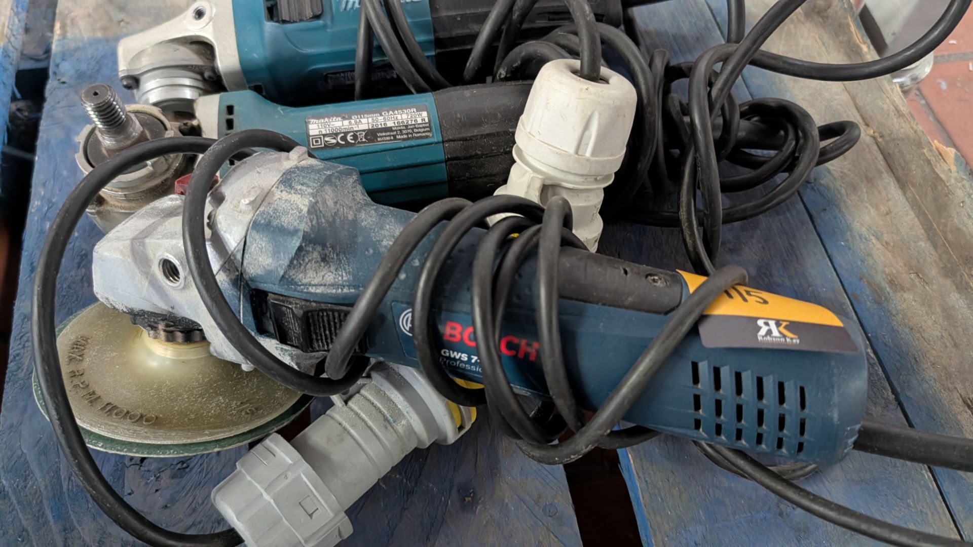 3 off 110v Makita and Bosch Angle Grinders. - Image 4 of 16