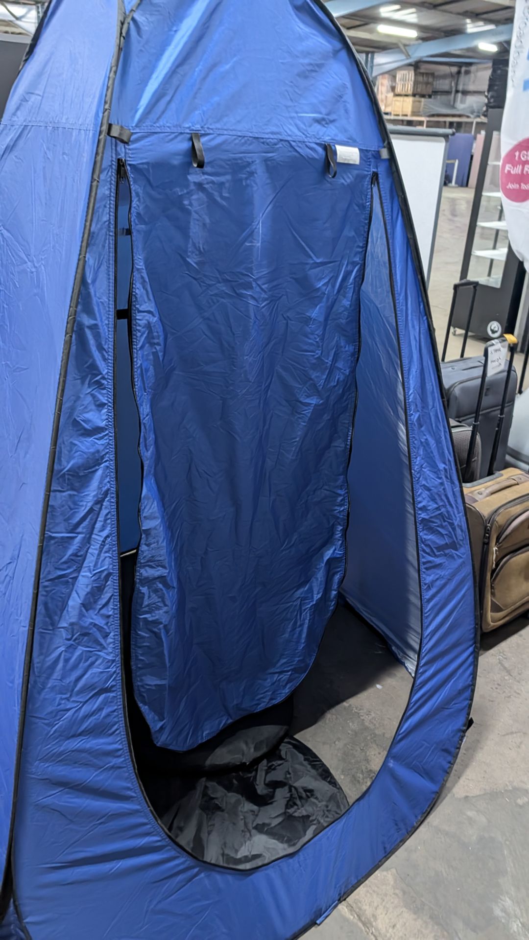5 off Assorted Small Pop- Up Tents for use as Changing Rooms and similar. - Image 10 of 10
