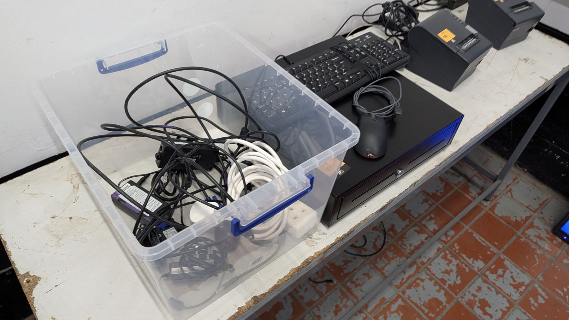 Mixed Lot comprising Cash Draw, Mouse, Keyboard, Power Packs and more. - Image 9 of 10