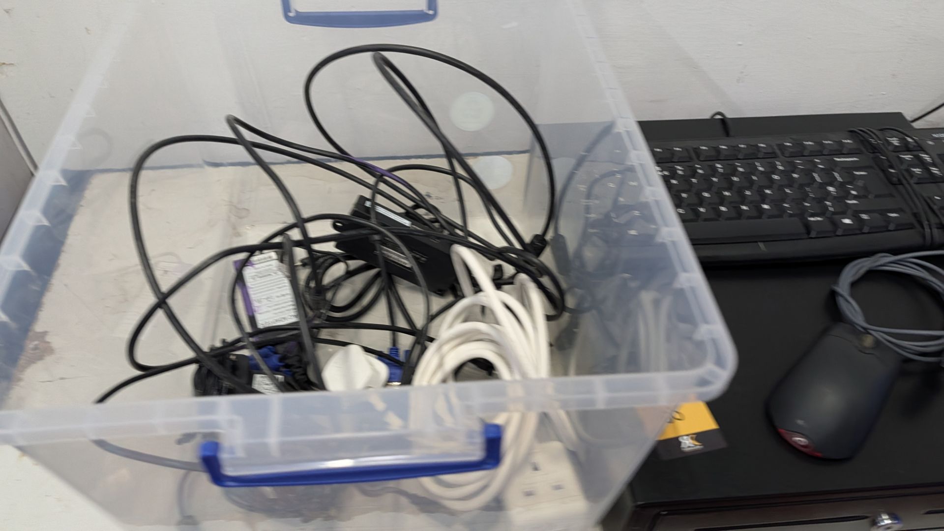 Mixed Lot comprising Cash Draw, Mouse, Keyboard, Power Packs and more. - Image 6 of 10