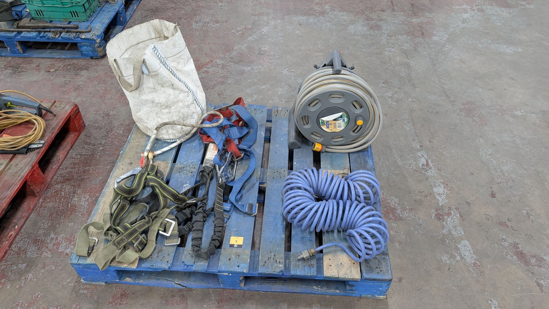 Contents of a Pallet comprising Safety Harnesses, Air Hose, Water Hose and Sack - Image 2 of 8
