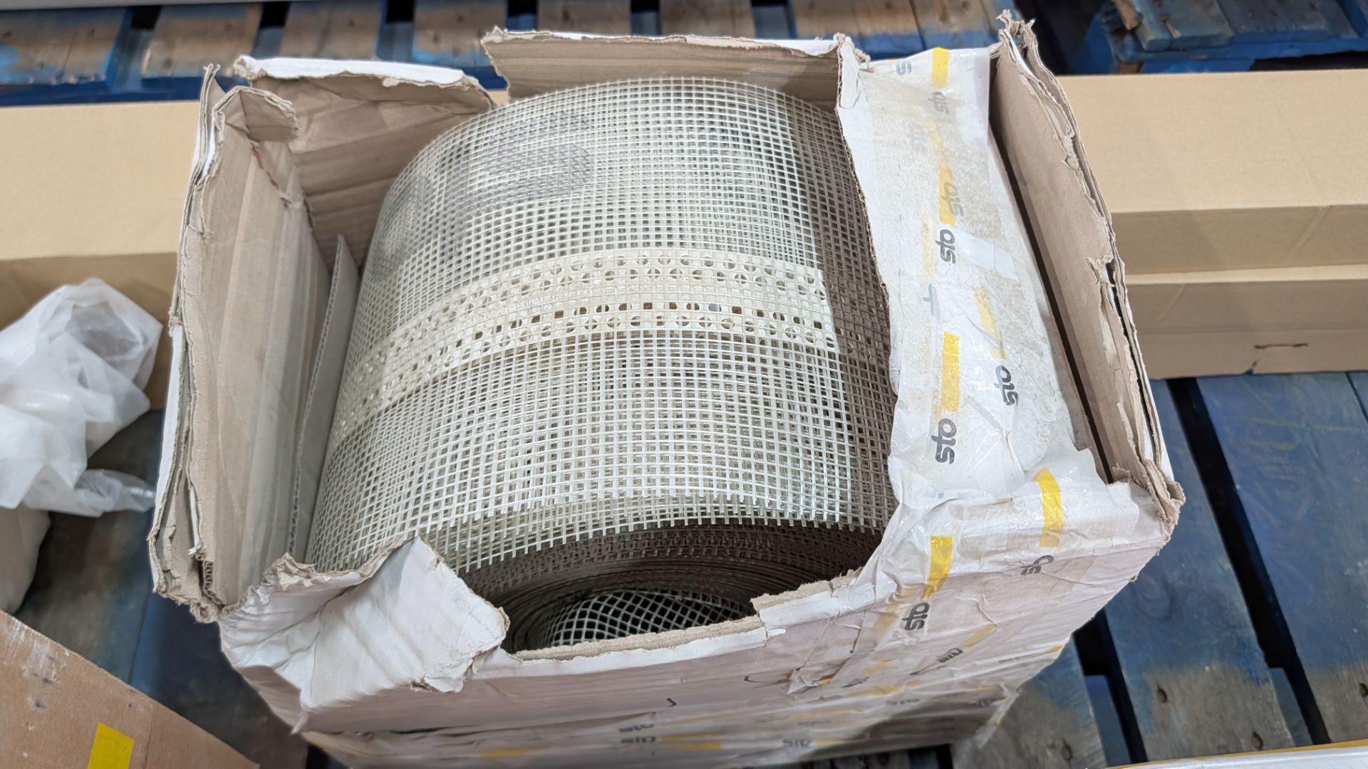 the contents of 2 Pallets of assorted Coatings and related items - Image 23 of 31