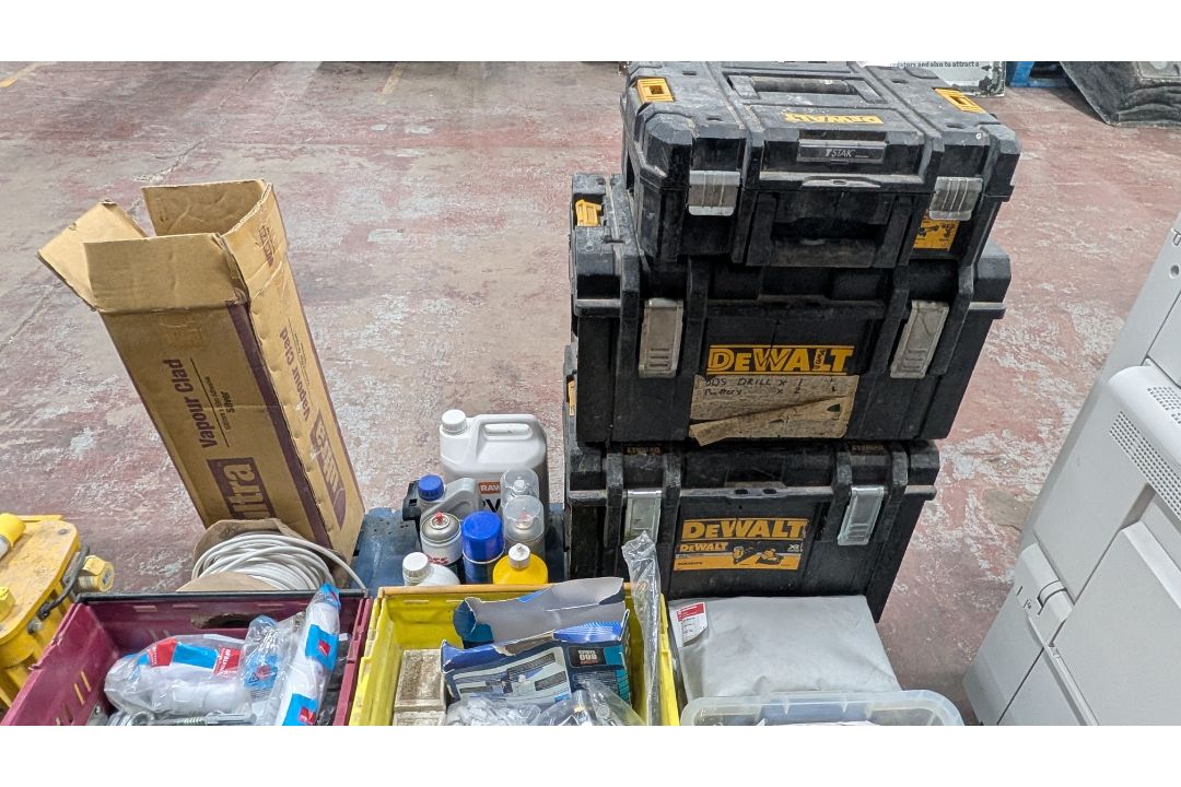Contents of a Pallet of assorted items, including First Aid, Fixings, Spares, Cable, Toolboxes and m - Image 15 of 22