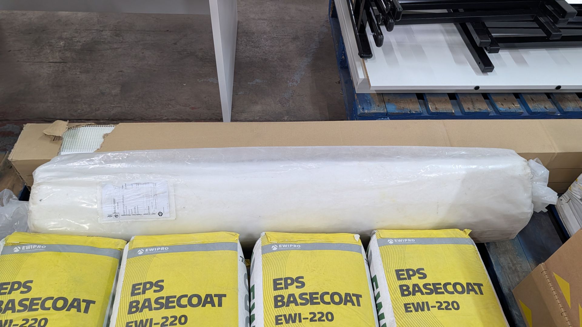 the contents of 2 Pallets of assorted Coatings and related items - Image 8 of 31
