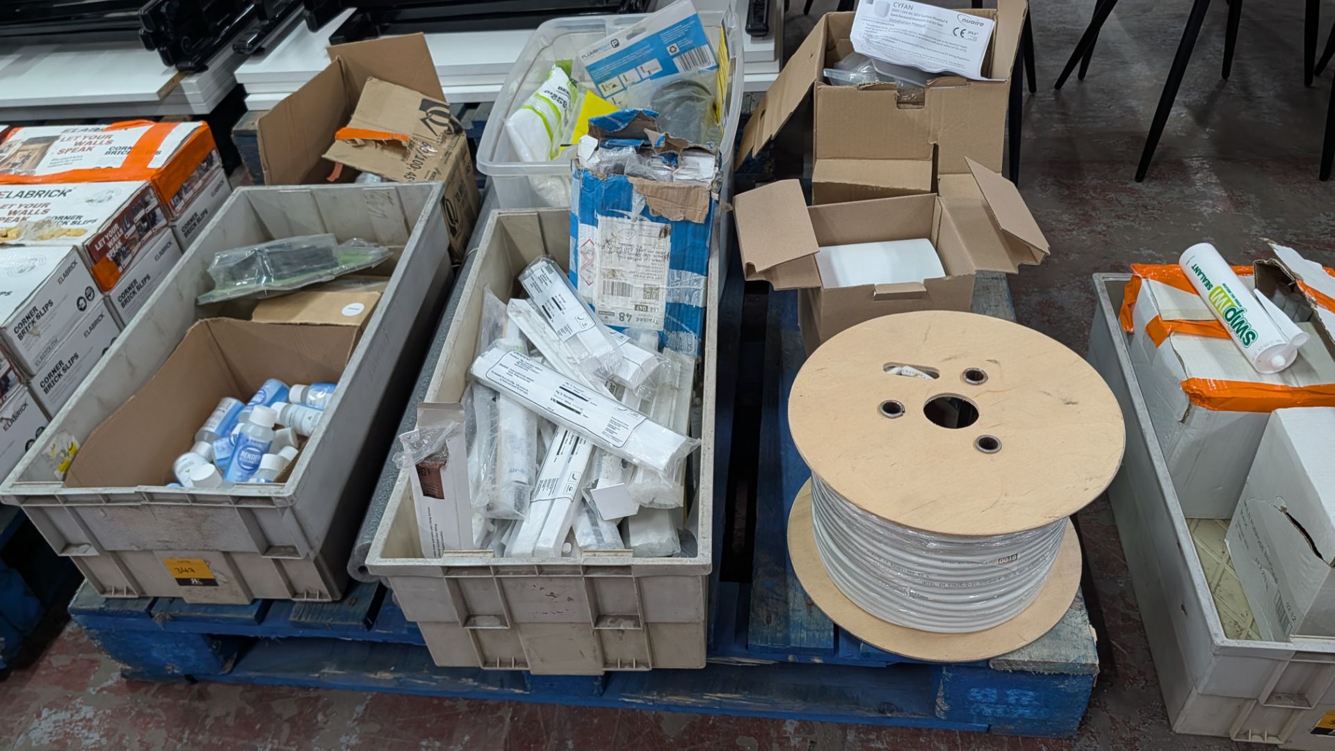 The contents of a Pallet of Assorted Materials - Crates Excluded. - Image 25 of 27