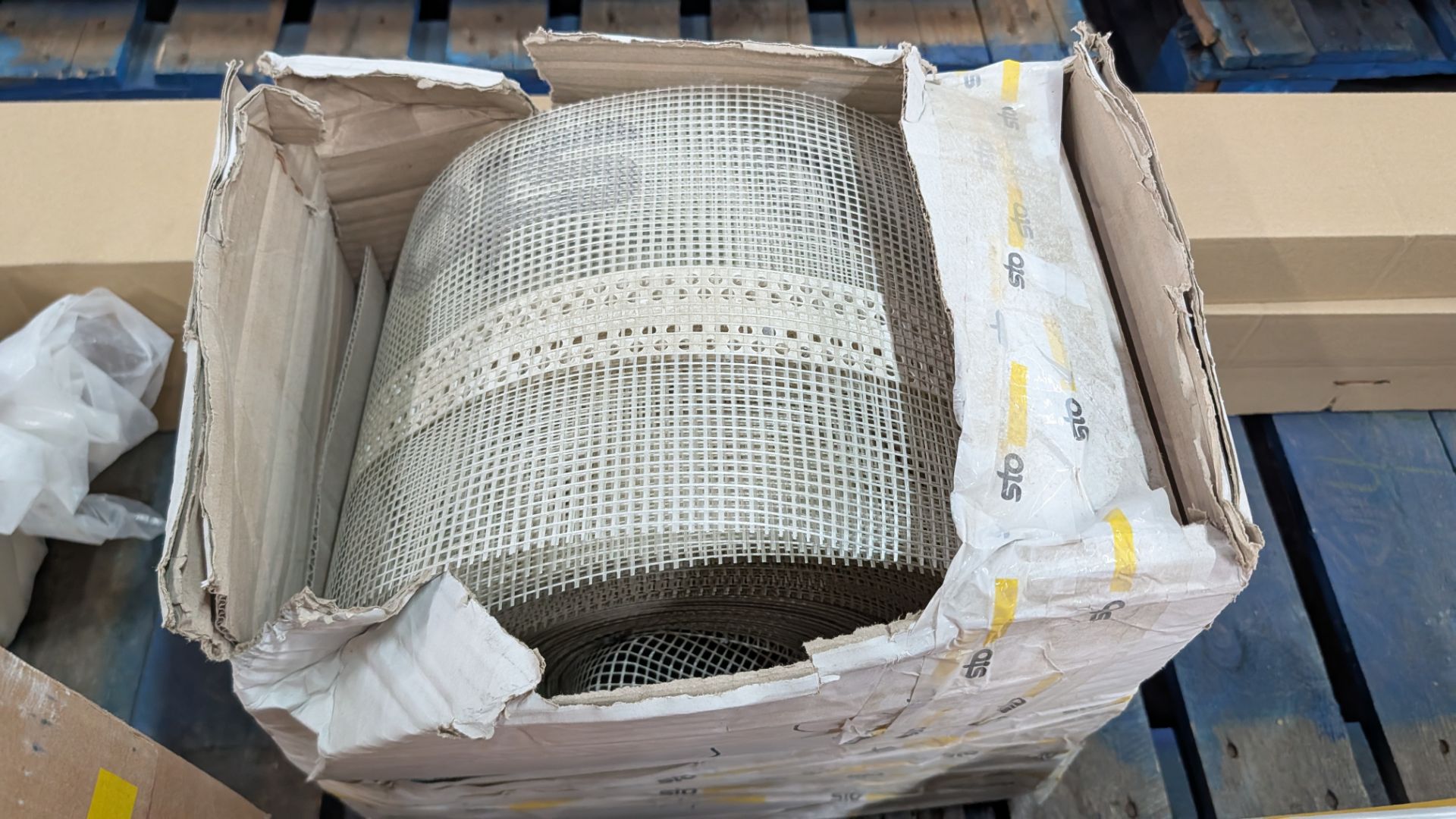 the contents of 2 Pallets of assorted Coatings and related items - Image 22 of 31