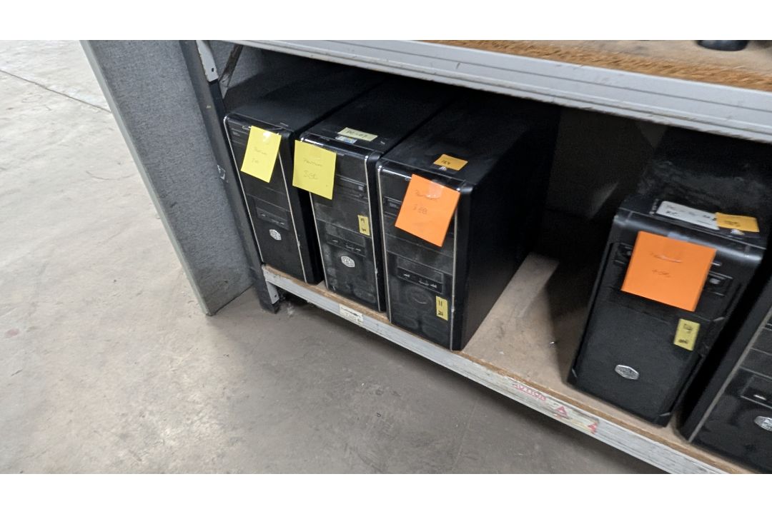 3 off Assorted Desktop Computers. - Image 1 of 11