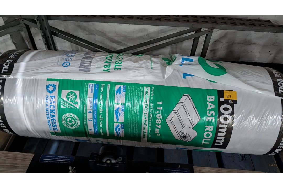 Roll of 100mm Insulation. - Image 2 of 8