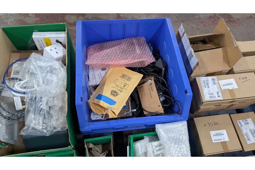 The contents of a Pallet of Printer/ Copier/ Electronic Spares and Consumables. - Image 7 of 16