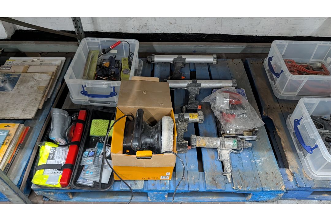 The contents of a Pallet of miscellaneous Tools and similar. Including Solder Irons, Cartridge Guns, - Image 15 of 15
