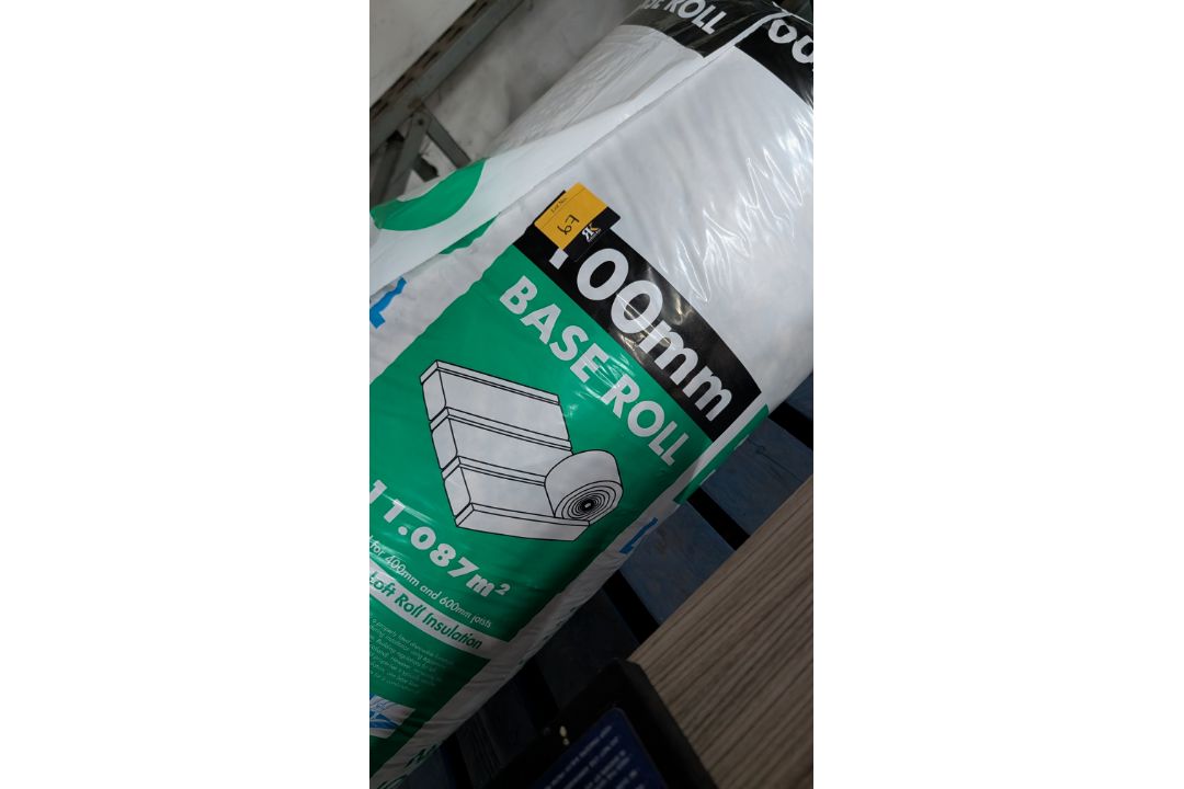 Roll of 100mm Insulation. - Image 4 of 8