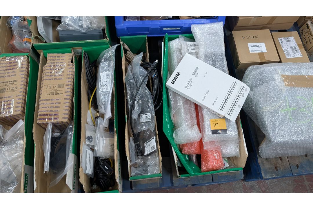The contents of a Pallet of Printer/ Copier/ Electronic Spares and Consumables. - Image 6 of 16