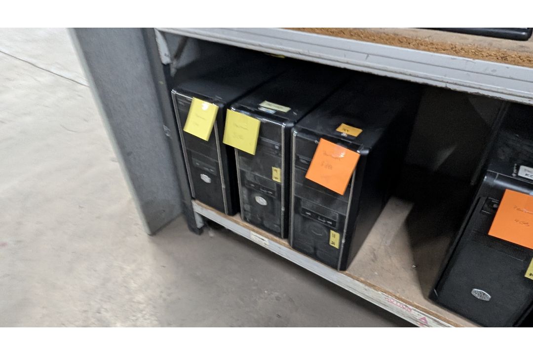 3 off Assorted Desktop Computers. - Image 2 of 11