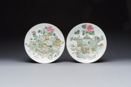 Two Chinese famille rose 'Antiquities' dishes, Guangxu marks, 19/20th C.