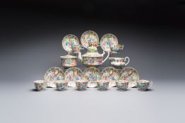 A Chinese Canton famille rose 20-piece tea service with figural design, 19th C.