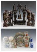 CHINESE WIRE-INLAID HARDWOOD CARVINGS & PORCELAIN, comprising four figures, and a figural gong