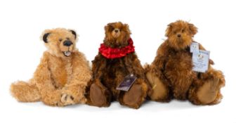 COLLECTABLE BEARS, to include The Cotswold Bear Company collector's bear, The Circus Collection '