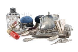 SILVER / METAL COLLECTABLES, comprising George V silver purse, Birmingham 1918; Yard-O-Led silver