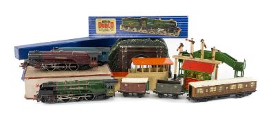 HORNBY DUBLO ENGINES & ACCESSORIES, including Bristol Castle locomotive, Duchess of Montrose,