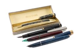 VINTAGE FOUNTAIN PENS, Conway Stewart with green marbled body and cap, 14k nib, in original box;