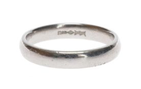 PLATINUM WEDDING RING, 950 standard, ring size R, 7.65g Provenance: private collection Cheshire