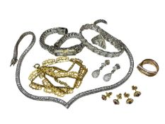 ASSORTED WHITE & YELLOW METAL JEWELLERY, including woven bracelet with accents and glass window