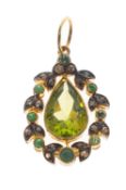 SILVER GILT PERIDOT, EMERALD & DIAMOND PENDANT, the pear cut peridot 1.5cts approx., stamped '925'