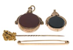 GOLD NUGGET STICK PIN, 9CT STOCK PIN & PLATED SWIVEL FOBS, the nugget approx. 15 x 10 x 5mm (cased),