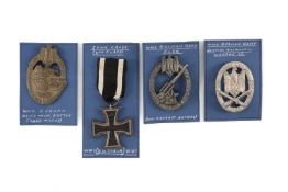 MILITARY CLUB HOUSE: WWI GERMAN IRON CROSS 2ND CLASS, black finished iron centre, maker’s mark to