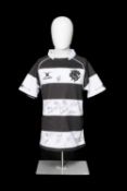 RUGBY UNION CLUB HOUSE: SIGNED BARBARIANS BLOOD JERSEY FROM BARBARIANS VS. MANU SAMOA, 18TH AUGUST