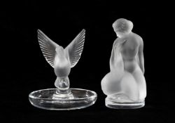 LALIQUE 'THALIE' CRYSTAL PIN DISH, frosted Dove with outstretched wings rising from a clear circular