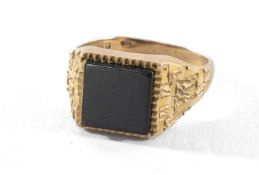 9CT GOLD BLACK ONYX SIGNET RING, size Q, 3.8g Provenance: private collection Flintshire