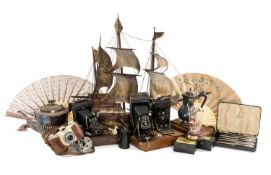 ASSORTMENT OF VINTAGE FOLDING CAMERAS, including Kodak and Voigtlander, Zeiss Contessa LK camera,