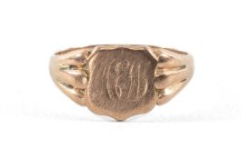 9CT GOLD INITIALLED SIGNET RING 'A.E.W.', Chester 1912, size R, 3.3g Provenance: private